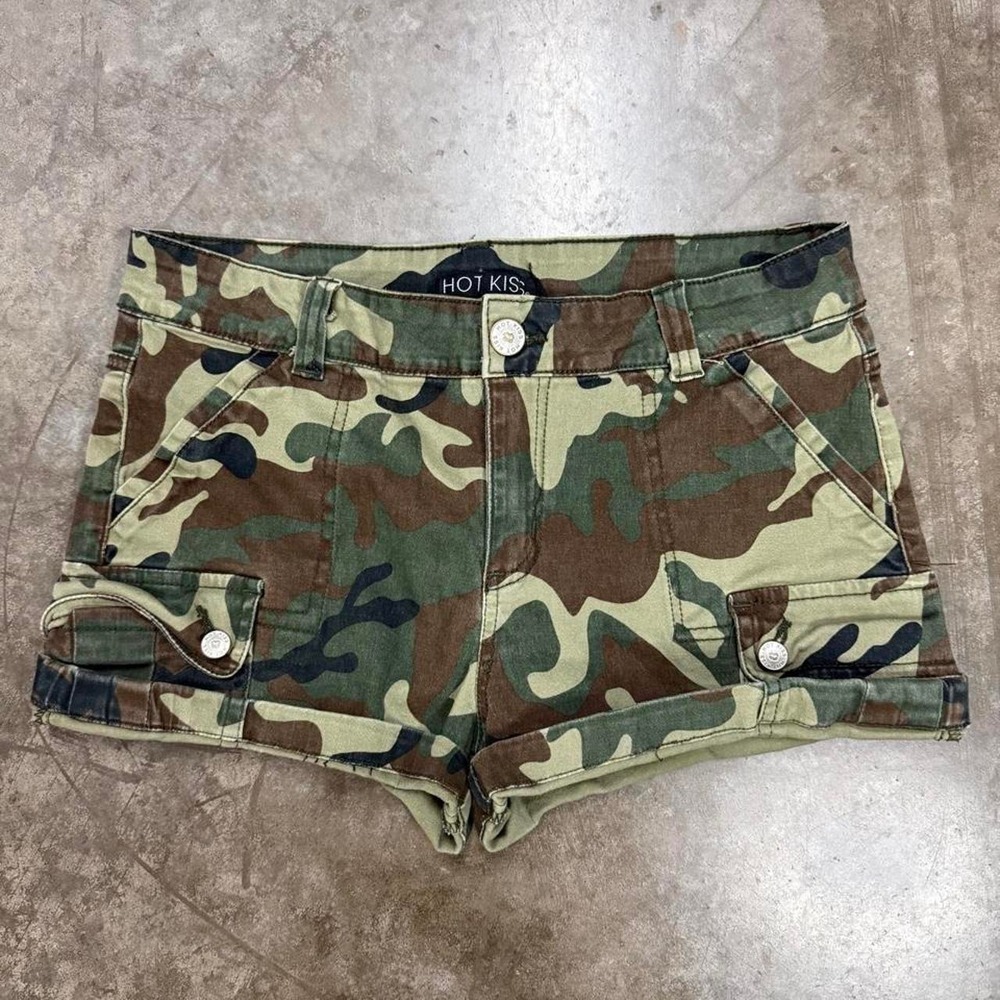 Hot Kiss Camo Cargo Micro Shorts Vintage Y2K Low Rise Woodland Camouflage Size 9